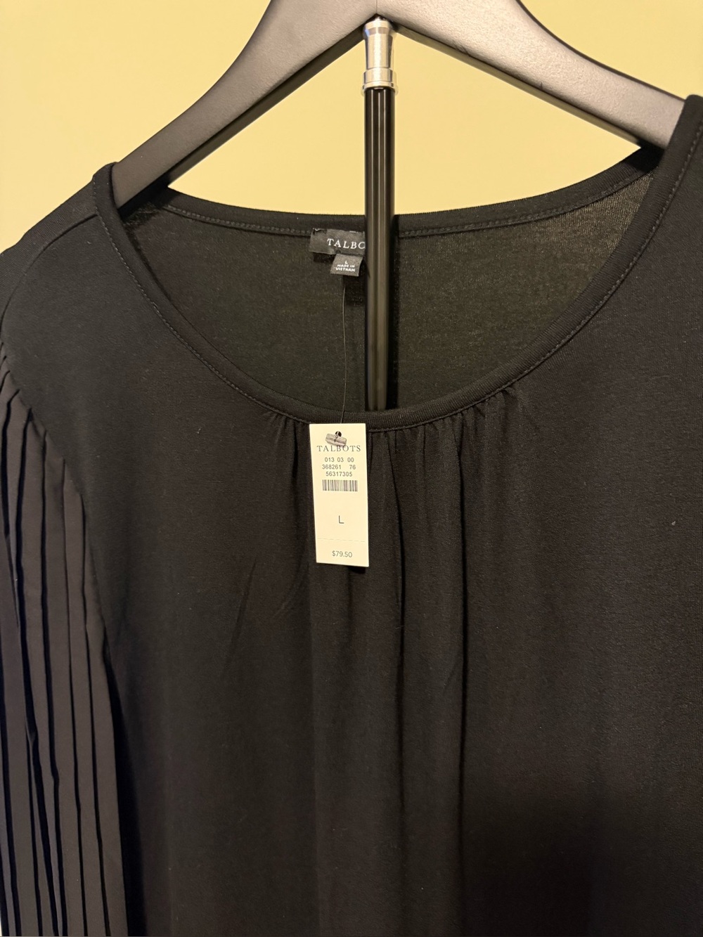 NWT Talbots Black Long Pleated-Sleeve Scoop Neck Pullover SZ L (19.5" P2P) - Picture 2 of 10
